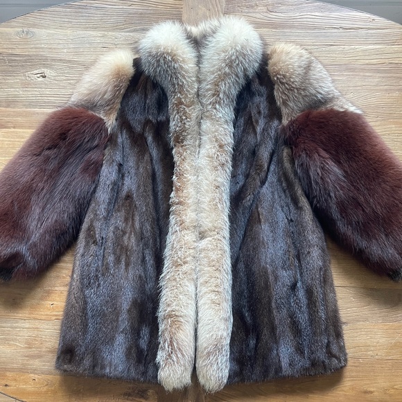 SOLD ;Thick Full Pelt mink and crystal fox fur coat Size L - Picture 7 of 11